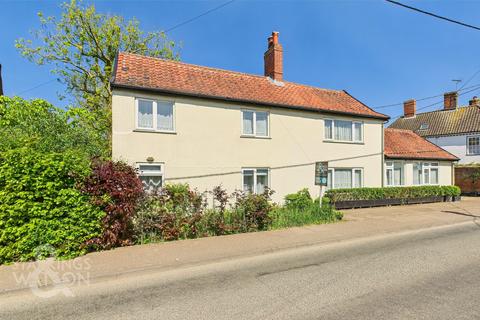 4 bedroom detached house for sale, Bank Street, Pulham Market, Diss
