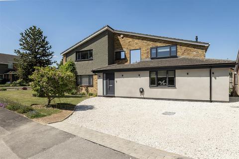 4 bedroom detached house for sale, Netherfield Road, Harpenden