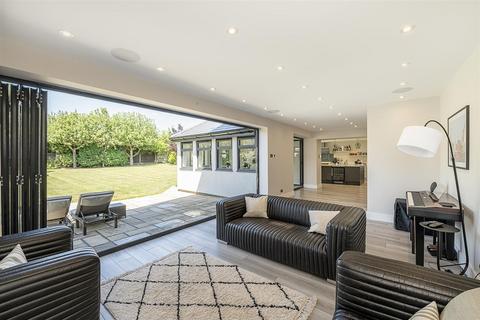 4 bedroom detached house for sale, Netherfield Road, Harpenden