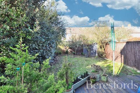 9 Robert Close, Chelmsford, CM2 6FJ