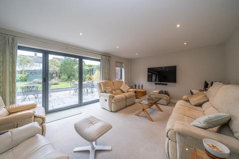 10 Windermere Close, Hemel Hempstead, HP3 8QN