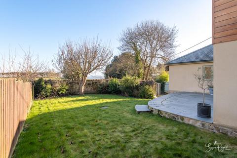 3 bedroom detached house for sale, Sandrock Road, Niton Undercliff, Ventnor