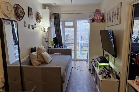 1 bedroom apartment to rent, Rock Street, London