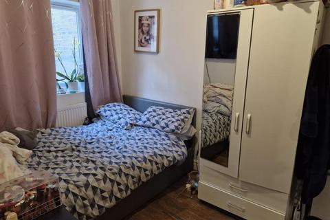 1 bedroom apartment to rent, Rock Street, London