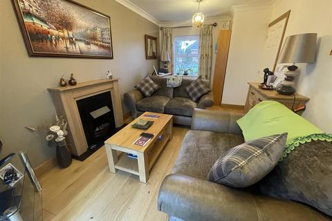 undefined, Fronhaul, Llanelli