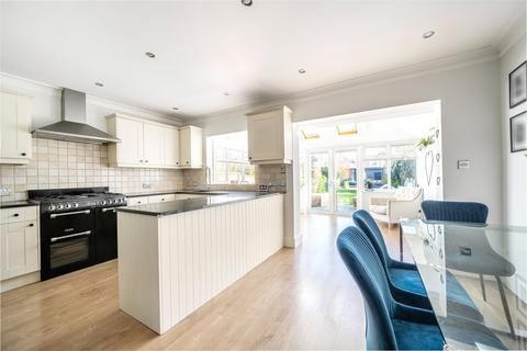 17 Birch Tree Avenue, West Wickham, BR4 9EG