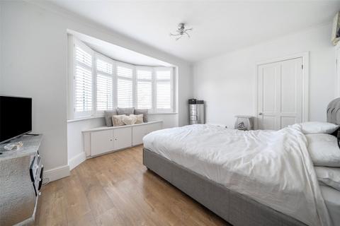 17 Birch Tree Avenue, West Wickham, BR4 9EG