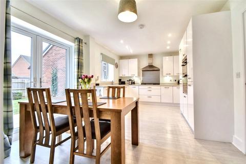 4 bedroom detached house for sale, Dalesbred Place, Worcestershire WR5