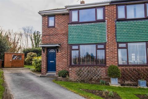 3 bedroom semi-detached house for sale, Thornhill Croft, Wakefield WF2