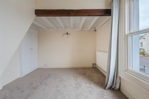 65 Albert Road, Keynsham, Bristol, BS31 1AE