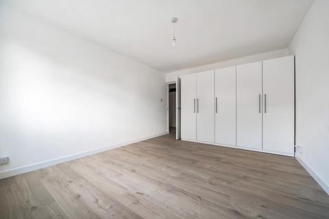 2 bedroom flat to rent, Hendon Lane, London