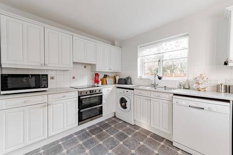 32 Millers Drive, Dickleburgh, Diss, IP21 4PX