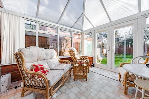 32 Millers Drive, Dickleburgh, Diss, IP21 4PX