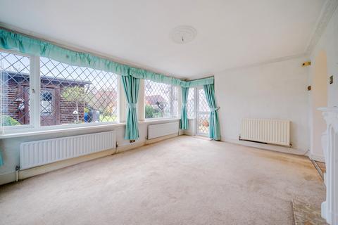 2 bedroom bungalow for sale, Woodmere Avenue, Croydon