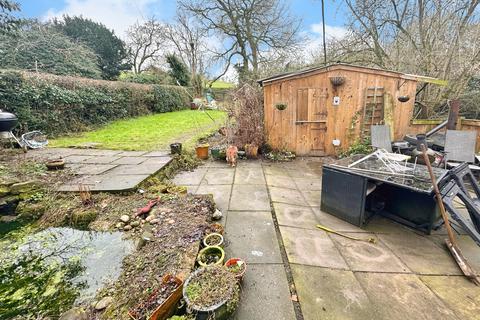 3 bedroom end of terrace house for sale, New Row, Tatenhill, Burton-on-Trent, DE13