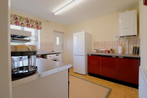 2 bedroom bungalow for sale, Barnsley S71