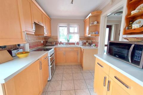 3 bedroom semi-detached house for sale, Bigbury Lane, Stourport-On-Severn