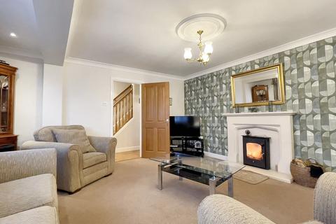 4 bedroom detached house for sale, Oakham Drive, Coalville, LE67