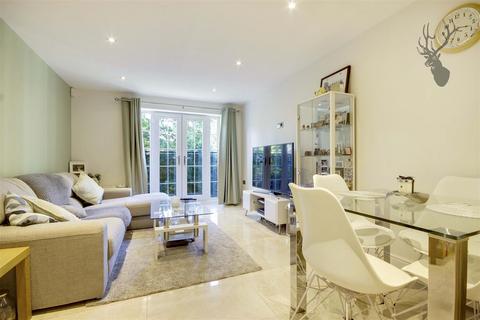 undefined, Station Way, Buckhurst Hill IG9