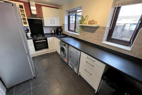 15 Oakwell Drive, Askern, Doncaster, DN6 0DA