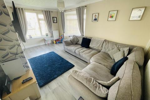 2 bedroom end of terrace house for sale, The Dingle, Nuneaton