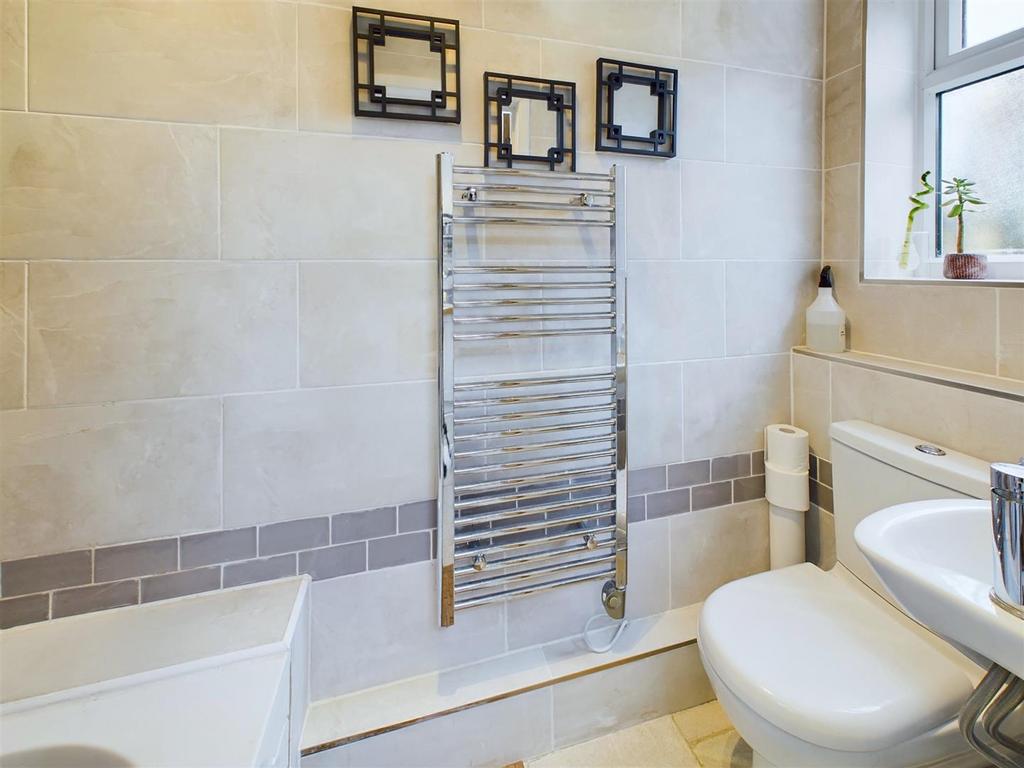 CAM02885 G0-PR0306-STILL009.jpg
