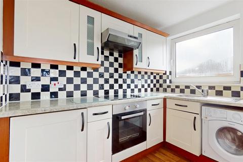 2 bedroom flat for sale, Allanmead Road, Hengrove, Bristol