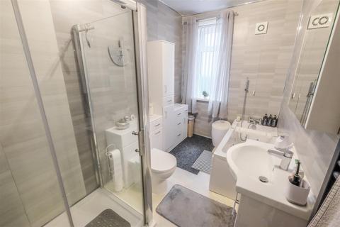 258 Halifax Road, Brighouse, HD6 2QG