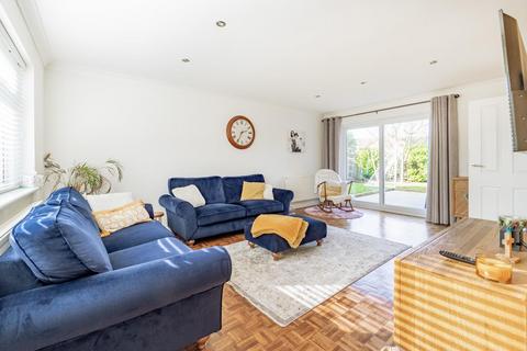 12 Burton Fields, Herne Bay, CT6 6JU