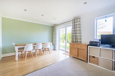 12 Burton Fields, Herne Bay, CT6 6JU