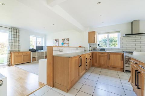 12 Burton Fields, Herne Bay, CT6 6JU