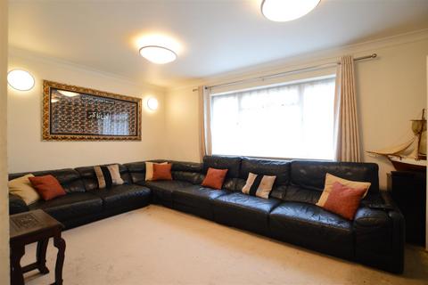 4 bedroom semi-detached house for sale, Chatfield, Slough