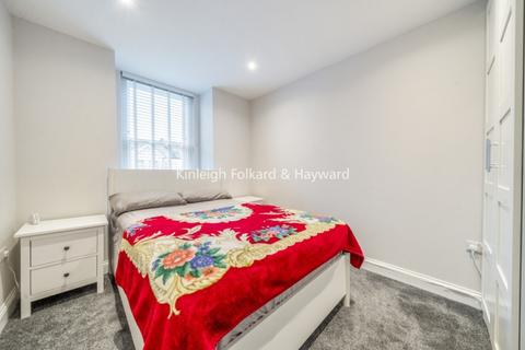 1 bedroom apartment to rent, Berrymead Gardens London W3