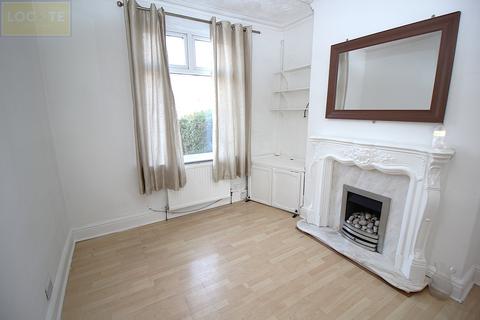 2 bedroom end of terrace house for sale, School Road, Stretford