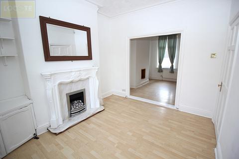 2 bedroom end of terrace house for sale, School Road, Stretford