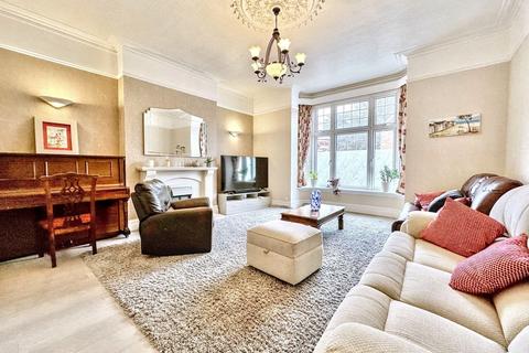 8 bedroom semi-detached house for sale, Alum Chine