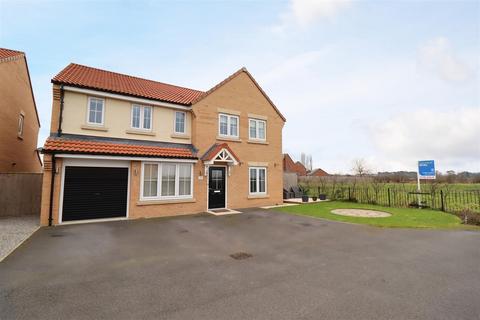 5 bedroom detached house for sale, Wyecarr Drive, Yarm, TS15 9FL