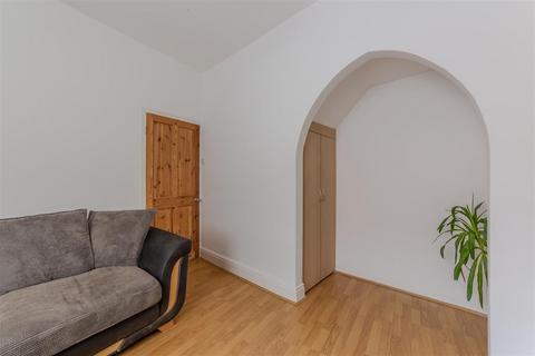 24 Florence Place, Griffithstown, Pontypool, NP4 5DN