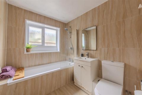 24 Florence Place, Griffithstown, Pontypool, NP4 5DN