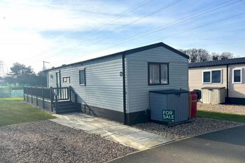 2 bedroom static caravan for sale, Caldecott Hall Country Park, , Beccles Road NR31