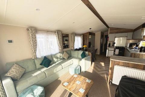 2 bedroom static caravan for sale, Caldecott Hall Country Park, , Beccles Road NR31