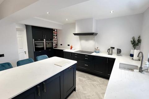 114 Hill Hook Road, Sutton Coldfield, B74 4XA