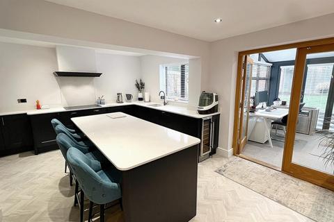 114 Hill Hook Road, Sutton Coldfield, B74 4XA