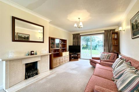 2 bedroom bungalow for sale, Shepherd Close, Christchurch BH23