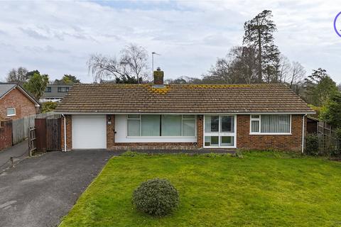 2 bedroom bungalow for sale, Shepherd Close, Christchurch BH23