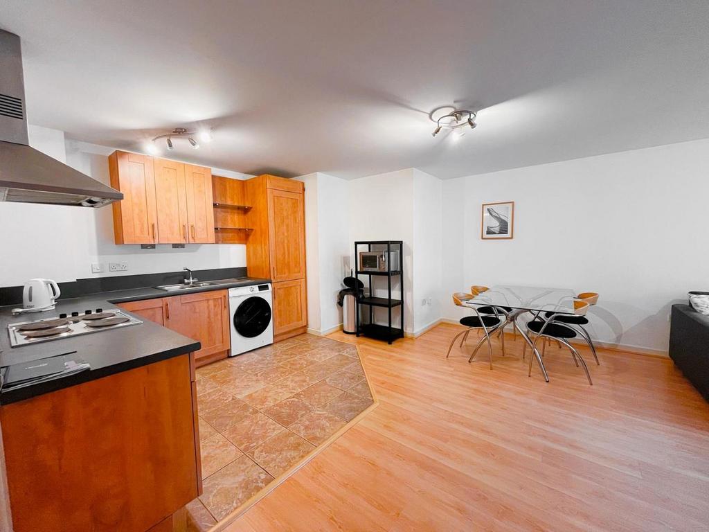 Kitchen/Dining