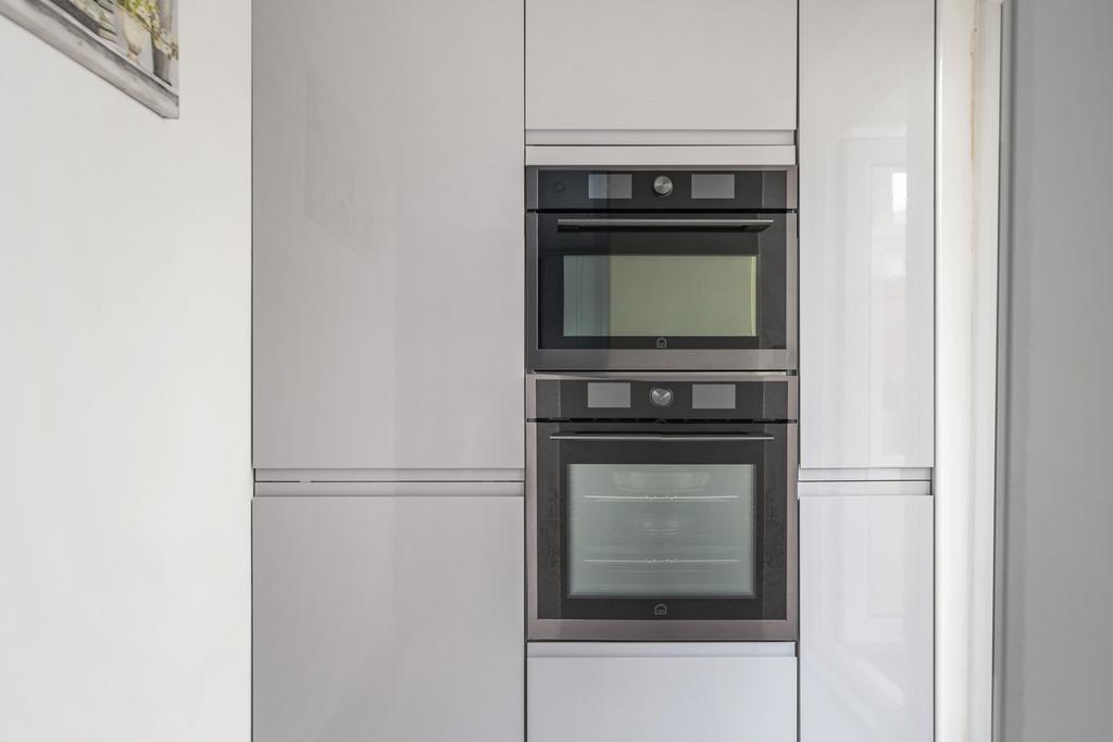 Oven