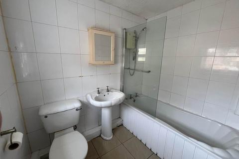 2 bedroom cottage to rent, Oswald Terrace South, Sunderland SR5