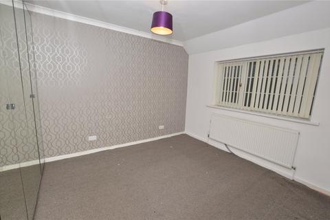 3 bedroom semi-detached house for sale, Fearnville Close, Leeds, West Yorkshire