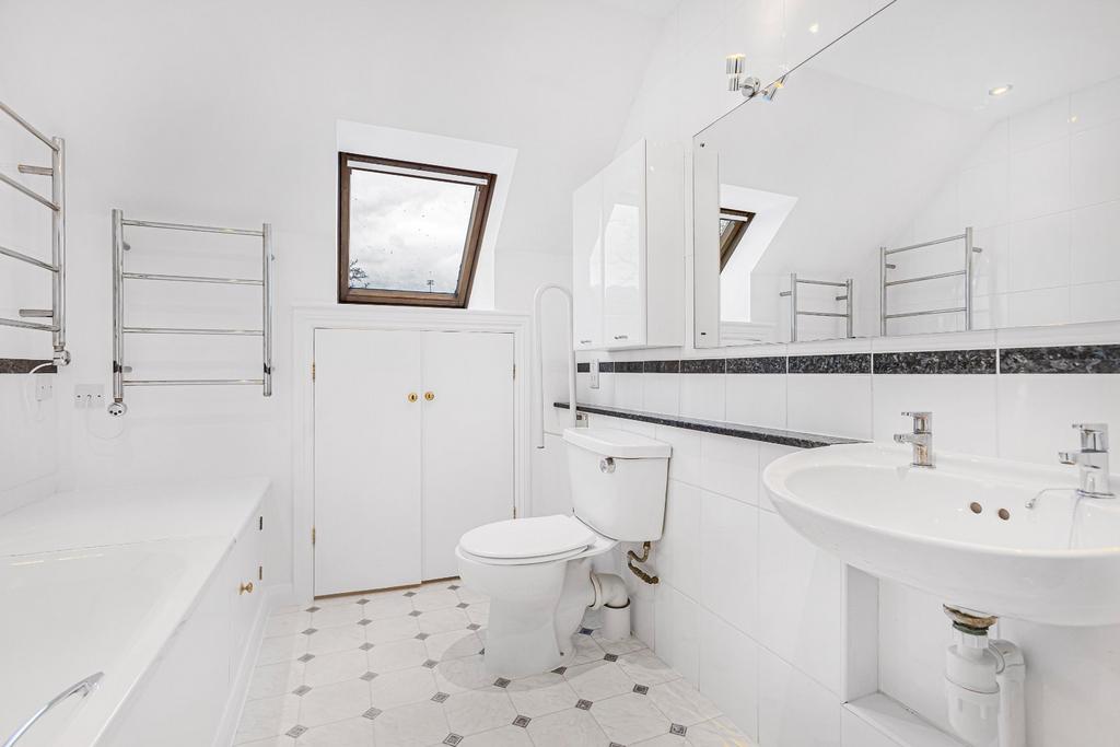 Upstairs Bathroom